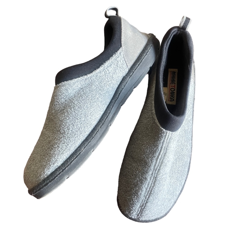 Minnetonka 10 Slippers Leather Heel Tip